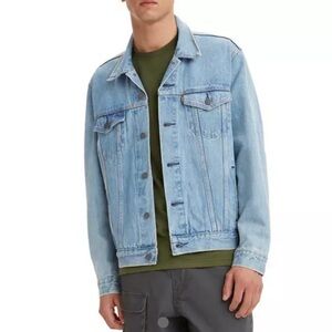 Men’s Levi’s Trucker Jean Jacket Light Wash Size M